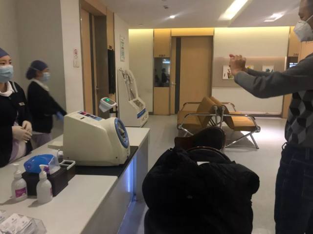 抗击新型肺炎疫情，上海禾新医院规范预检分诊