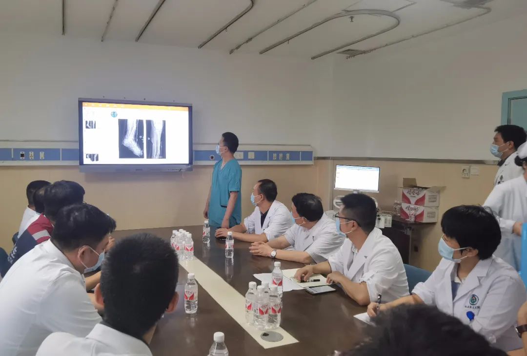 【泸州 6.0 级地震】西南医科大学附属医院展开全力救援