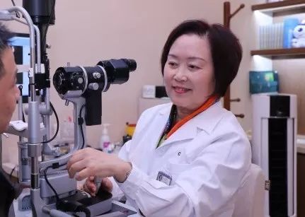 混沌世界的点灯人——上海希玛瑞视眼科张伟英院长