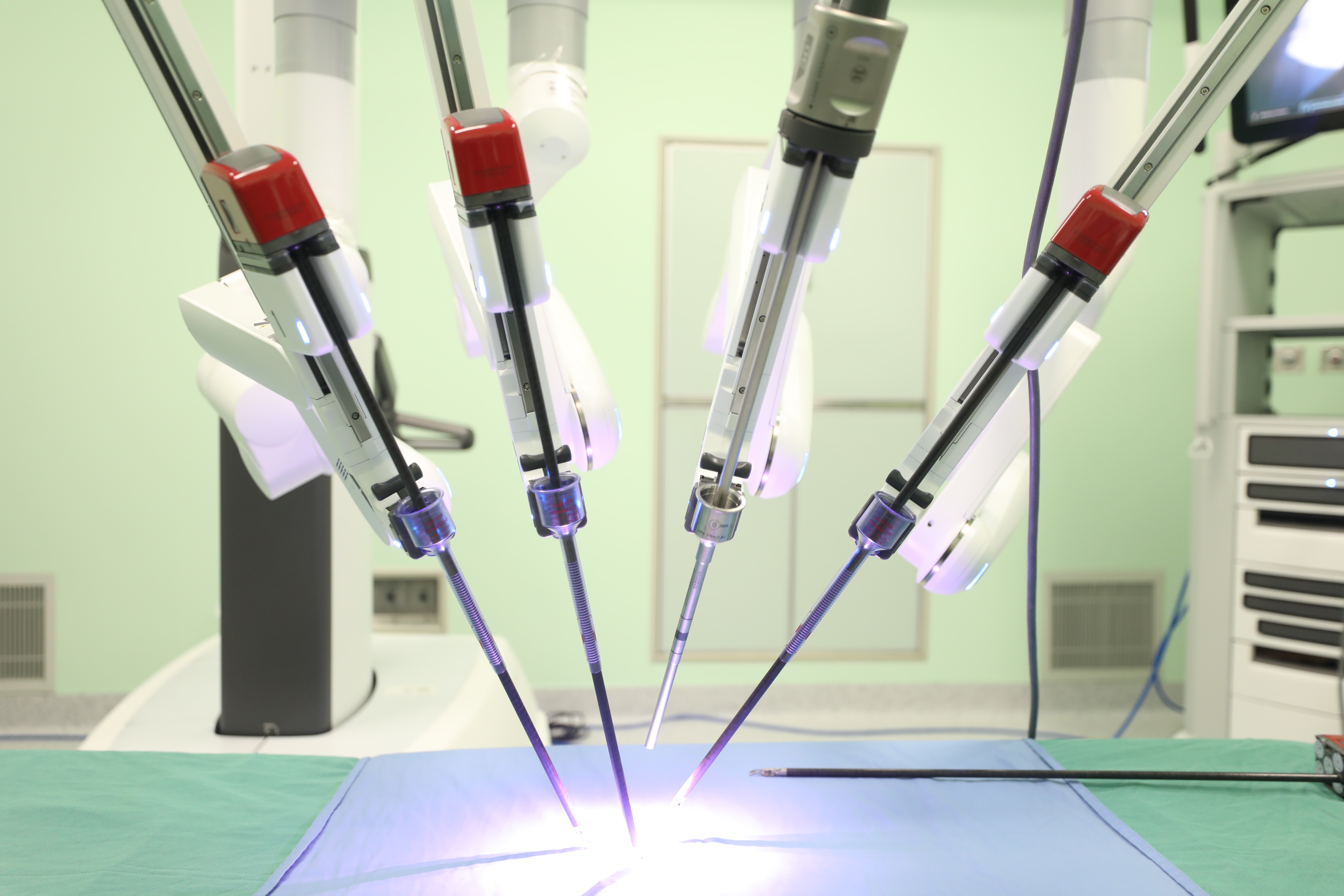 桂北地区第一台！达芬奇手术机器人落户广西壮族自治区南溪山医院