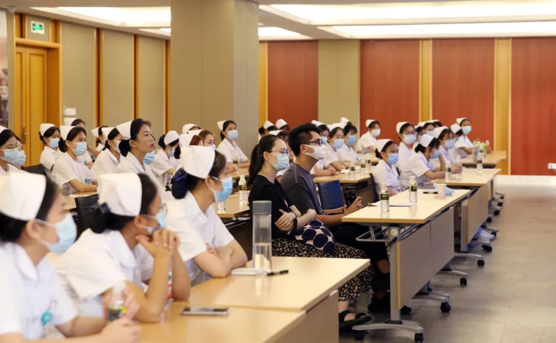 50名护理助产专业大学生到海南现代妇女儿童医院实习