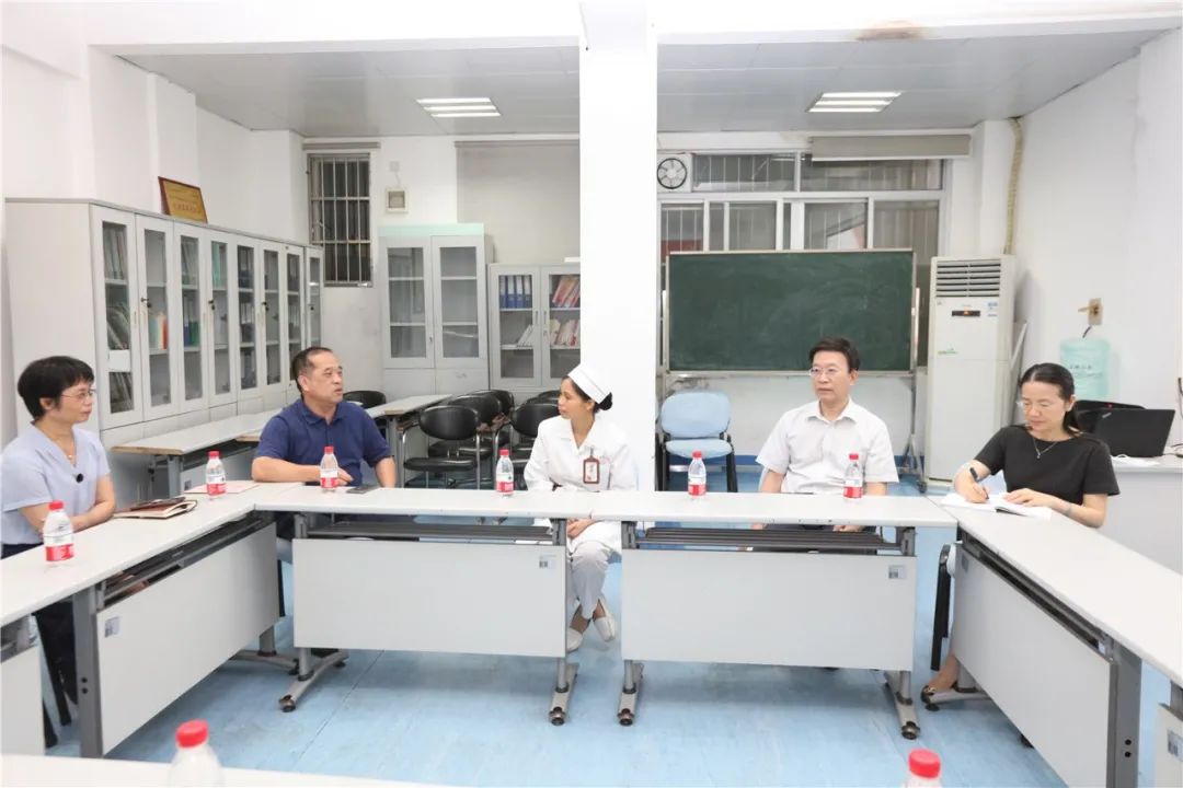 广西医科大学第一附属医院荣获全区脱贫攻坚先进集体称号