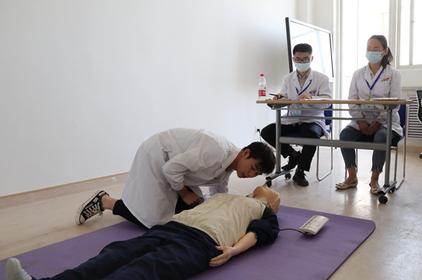 国家临床医学专业水平测试在西安交通大学第二附属医院临床技能中心举行