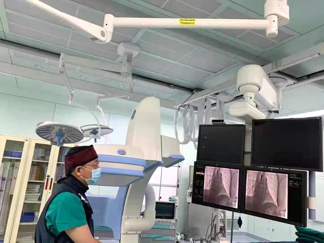 撑开生命通道！胸外科成功实施前海人寿广州总医院首例晚期食道癌食管支架植入术