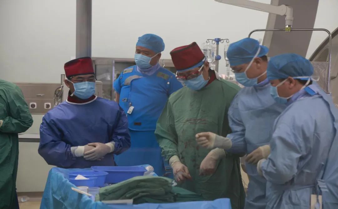 合肥京东方医院首例 TAVR 手术成功,心脏主动脉瓣置换现已进入「介入换新」时代