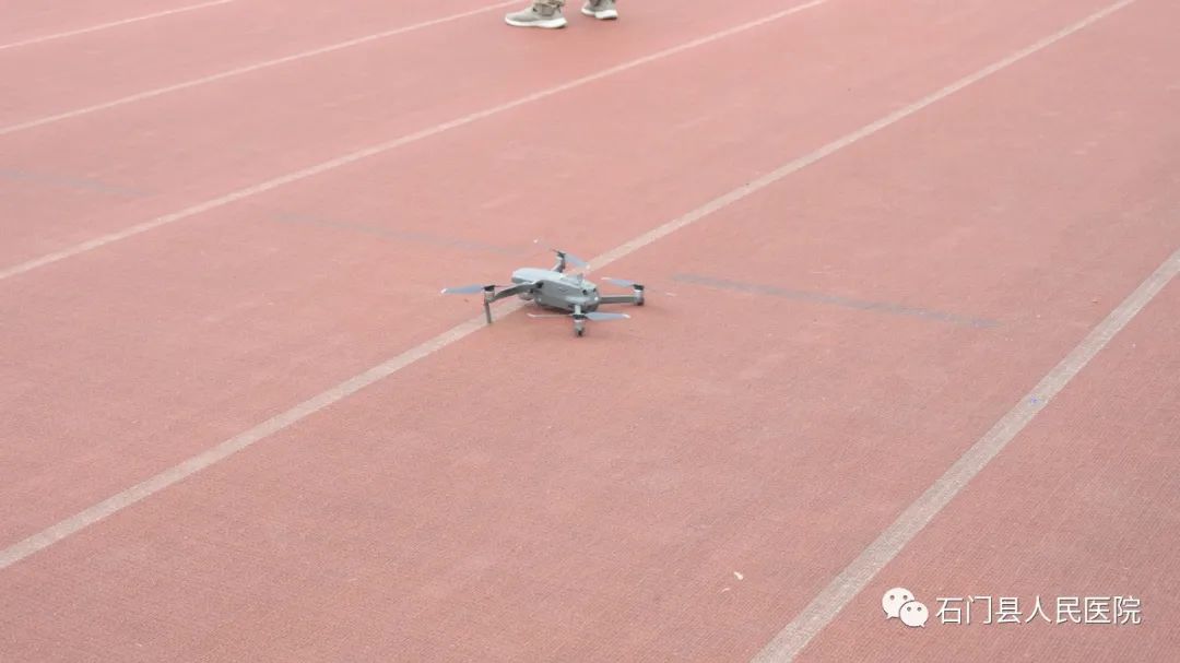 石门县人民医院开展防溺水施救演练及公众急救知识技能普及培训