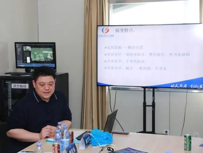 郑州大学第五附属医院血管外科成功举办「载药新器械研讨会暨领航者讲堂」