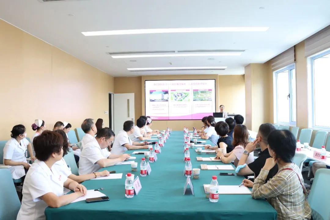 西安高新第二学校教育联合体领导一行莅临西安高新医院参访交流