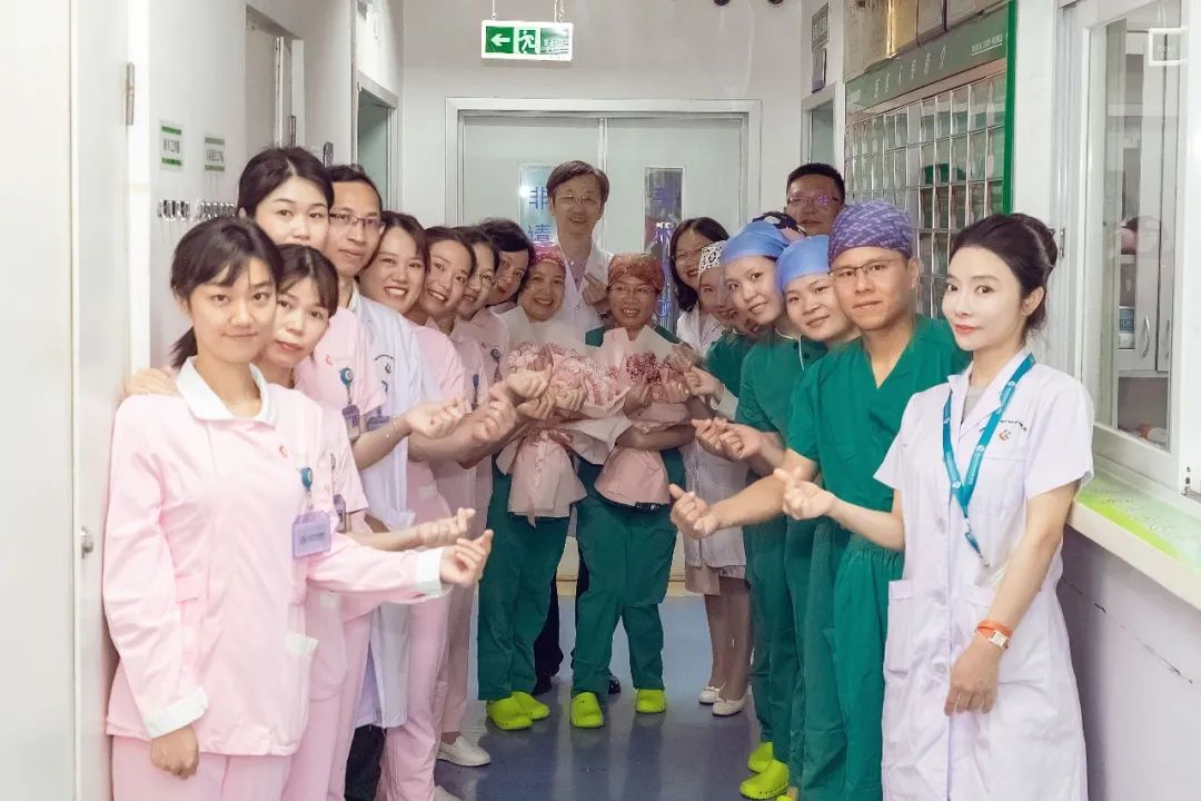 ​深圳市妇幼保健院院领导一行慰问临床一线护士