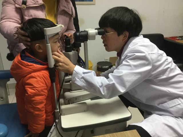 寒假里，杭州朝聚眼科医院让孩子改「斜」归正