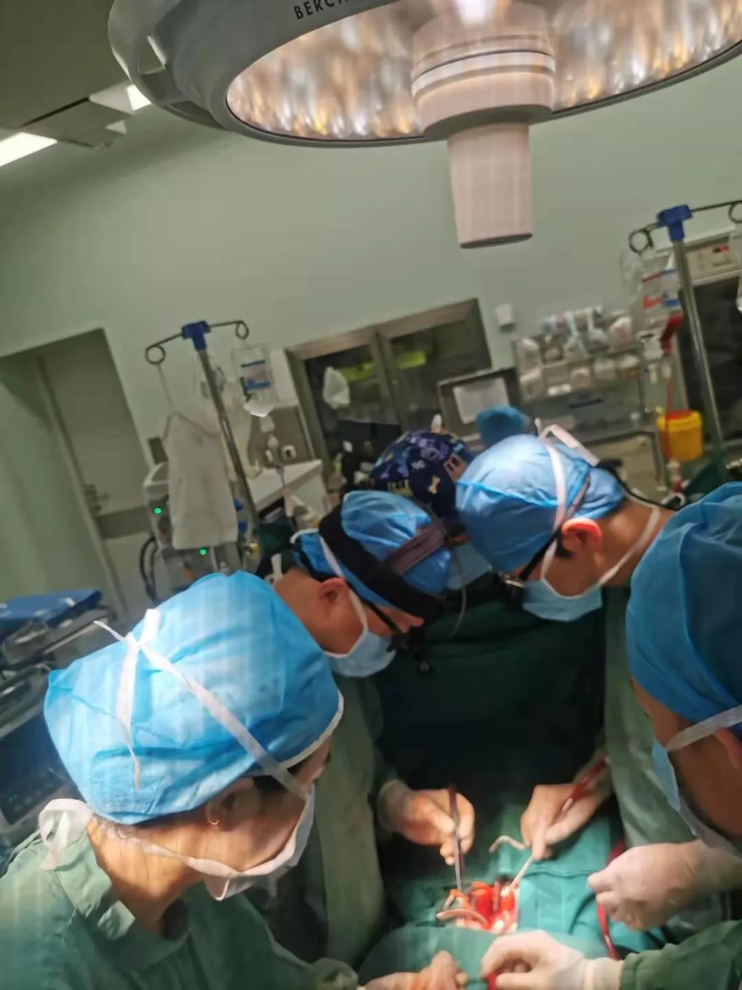 Fontan 手术再获成功：3 年 3 次开胸，分期手术挽救先心女童性命