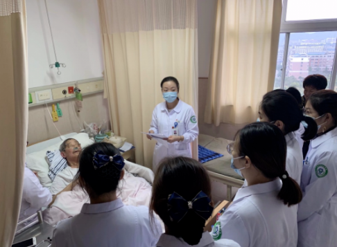 将心比心，以心暖心——记台州市肿瘤医院肿瘤内科护士长鲍仙琴