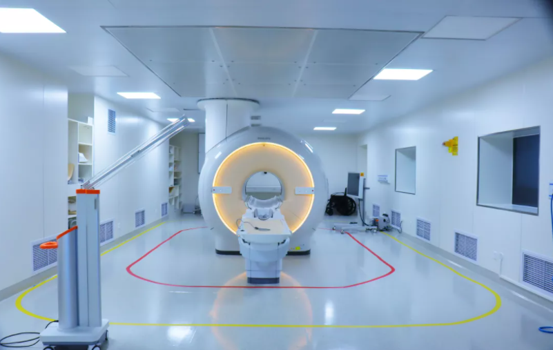 深圳市萨米医疗中心:脑肿瘤切除黑科技,术中核磁永远的神