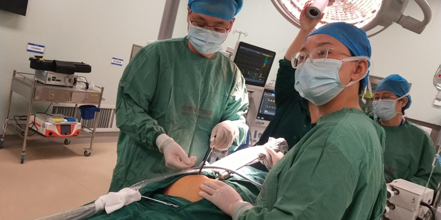 合肥京东方医院成功完成首例腹膜透析腹腔镜法置管术