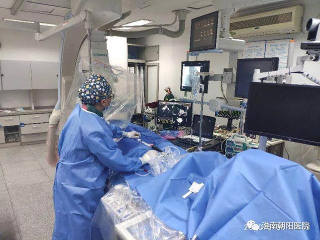 淮南朝阳医院成功完成首例心腔内超声 (ICE) 指导下房颤射频消融手术