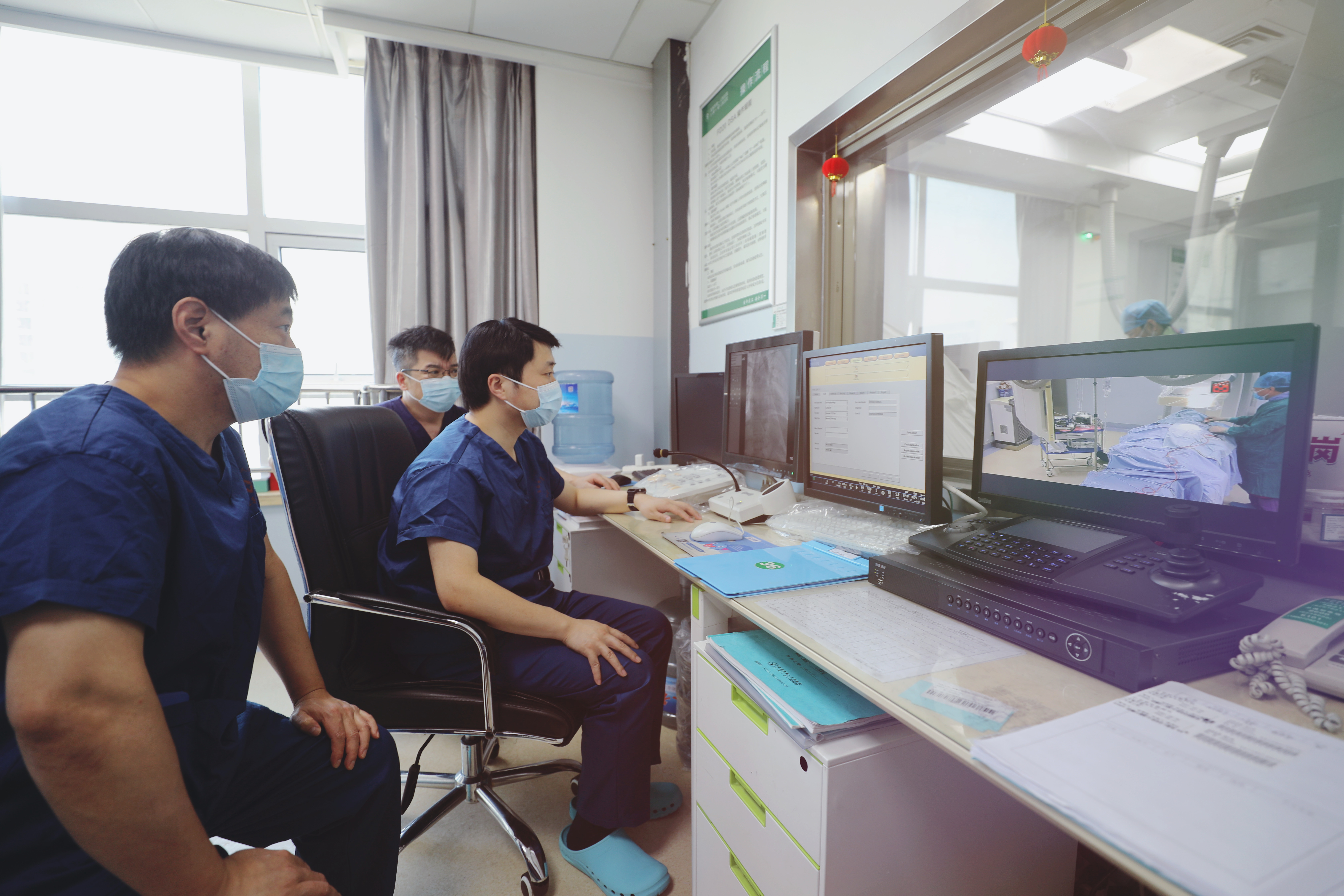 宜昌市第一人民医院在全省地市州首启抗核磁起搏器