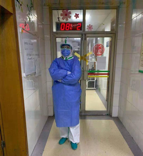 南华附一医院：抗疫前线的她们，穿上隔离服也是美少女！
