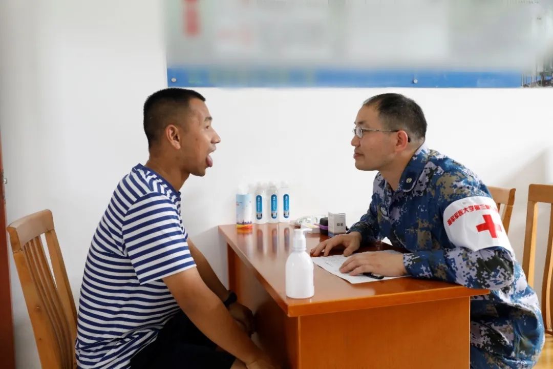 海军军医大学第三附属医院开展健康海疆行活动