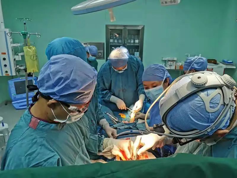 延安大学附属医院成功实施主动脉球囊反搏下冠状动脉旁路移植术