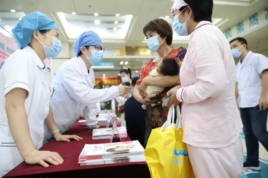 保护母乳喂养 我们共同的责任！这场大咖云集的专家义诊咨询活动，你参加了吗？
