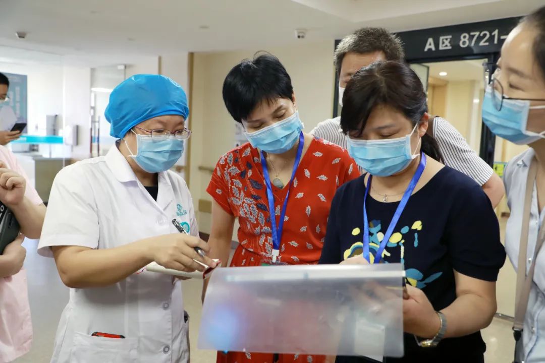 海南省疫情防控督导组到海南现代妇女儿童医院督导疫情防控工作