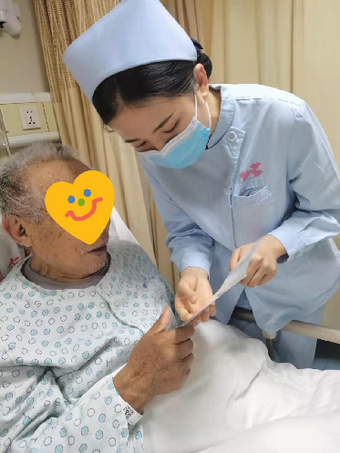 郑州市中心医院成功救治多名老年患者