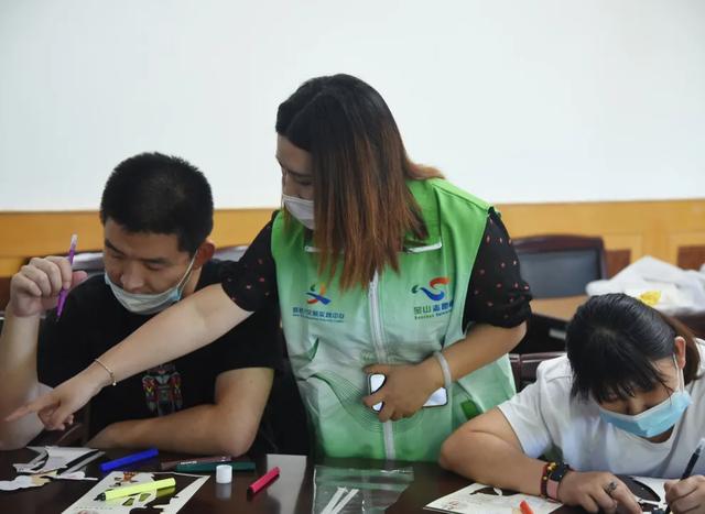 上海市第二康复医院开展阳光家园志愿者活动
