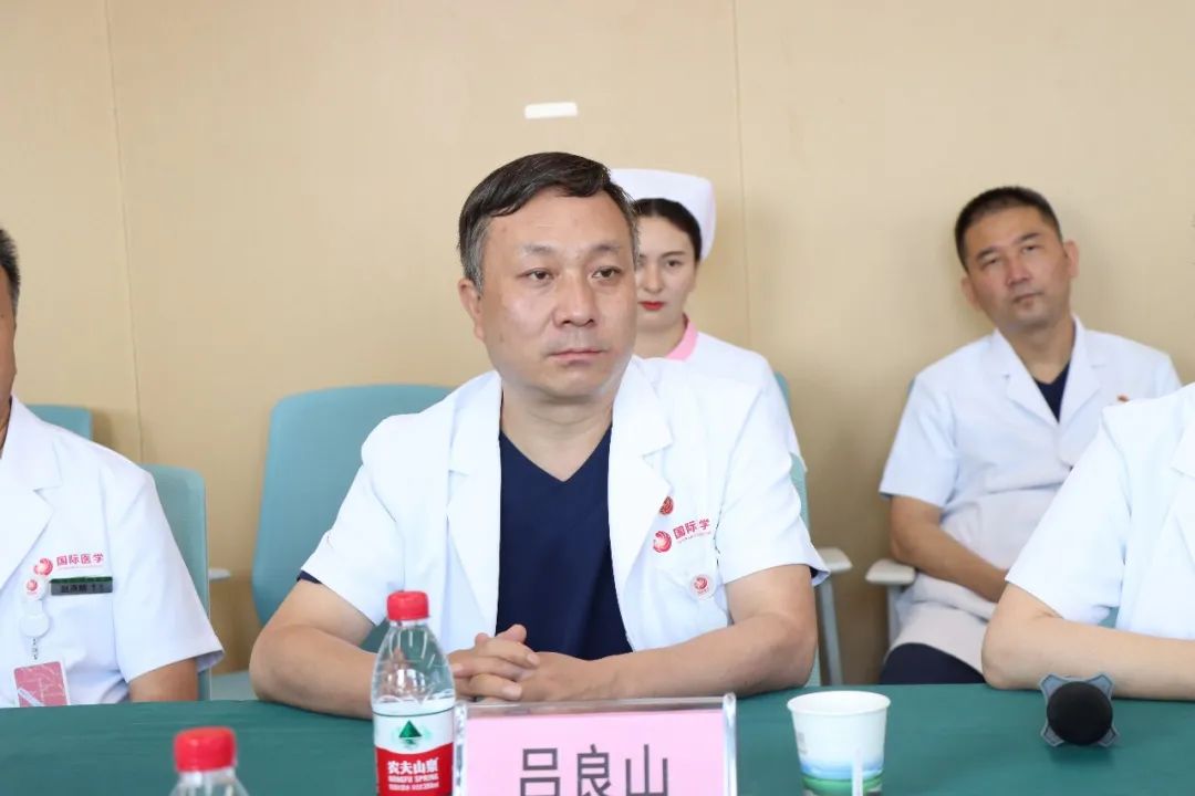 西安高新第二学校教育联合体领导一行莅临西安高新医院参访交流