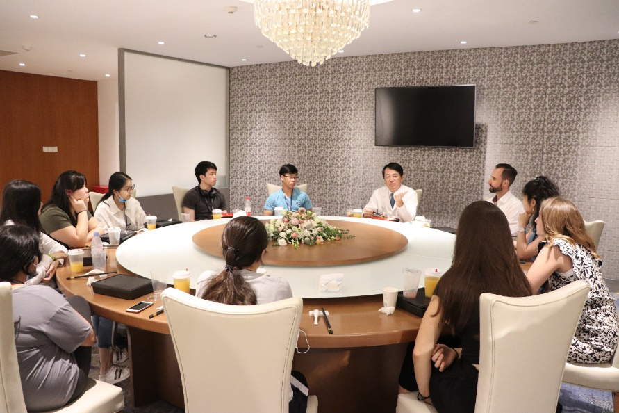 与上海国际家庭共成长 嘉会医疗首期「健康学者」项目结业