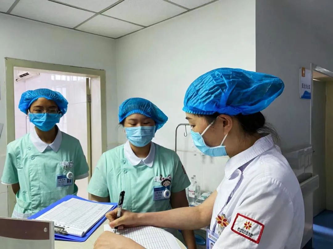 四川宝石花医院:漏洞再排查,防线再加固,进一步织密织牢疫情防控安全网