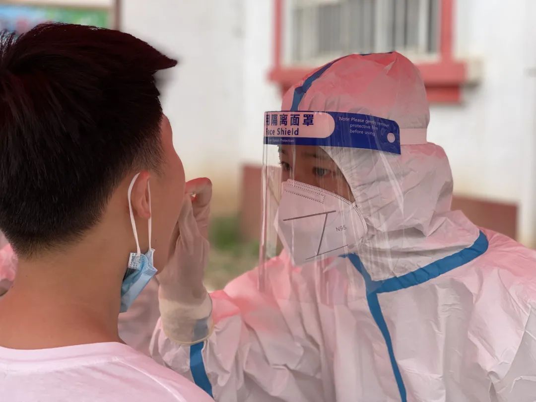 登封市人民医院：有生而英勇，只有选择无畏！