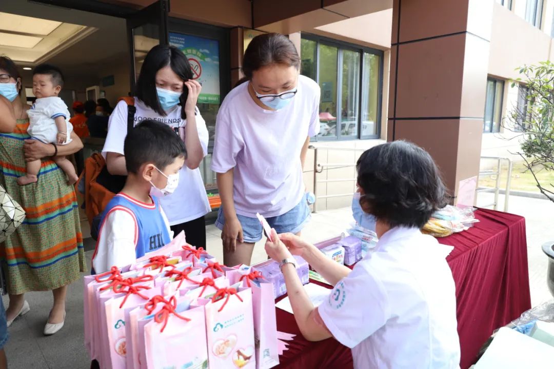 保护母乳喂养 我们共同的责任！这场大咖云集的专家义诊咨询活动，你参加了吗？