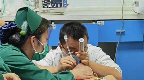 误服有毒物质，一儿童仍在江西省儿童医院抢救