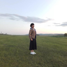 眼科女医生的高级美，藏在抽丝剥茧的诊断里