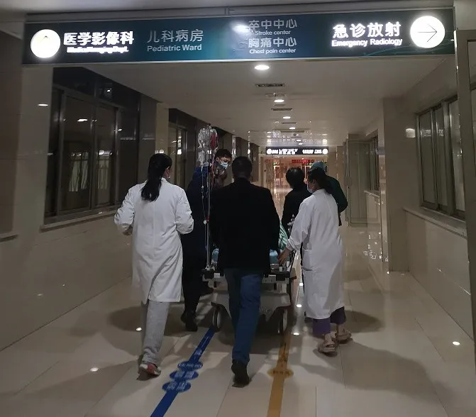 多学科全力救治，成功挽救产妇性命