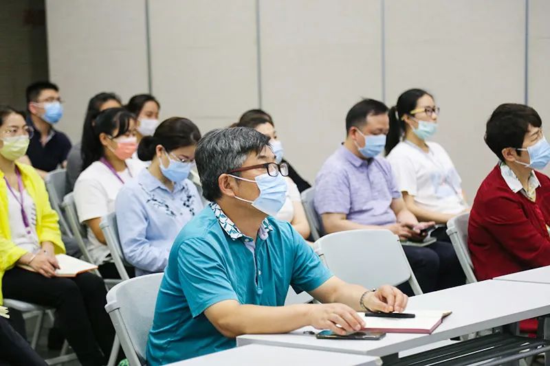 热烈祝贺北京爱康集团首届健康讲师培训班正式开课！