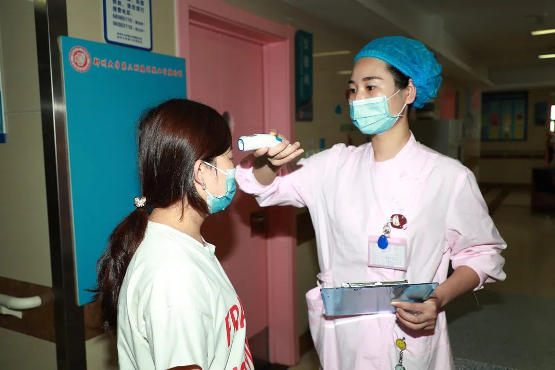 遇见你——筑牢疫情防线、守护妇幼健康的郑大三附院