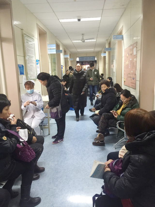 节后各医院流量完爆春运,医生们要累疯了