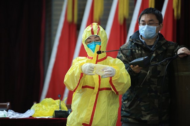 出发！中南大学湘雅三医院援鄂国家医疗队驰援武汉