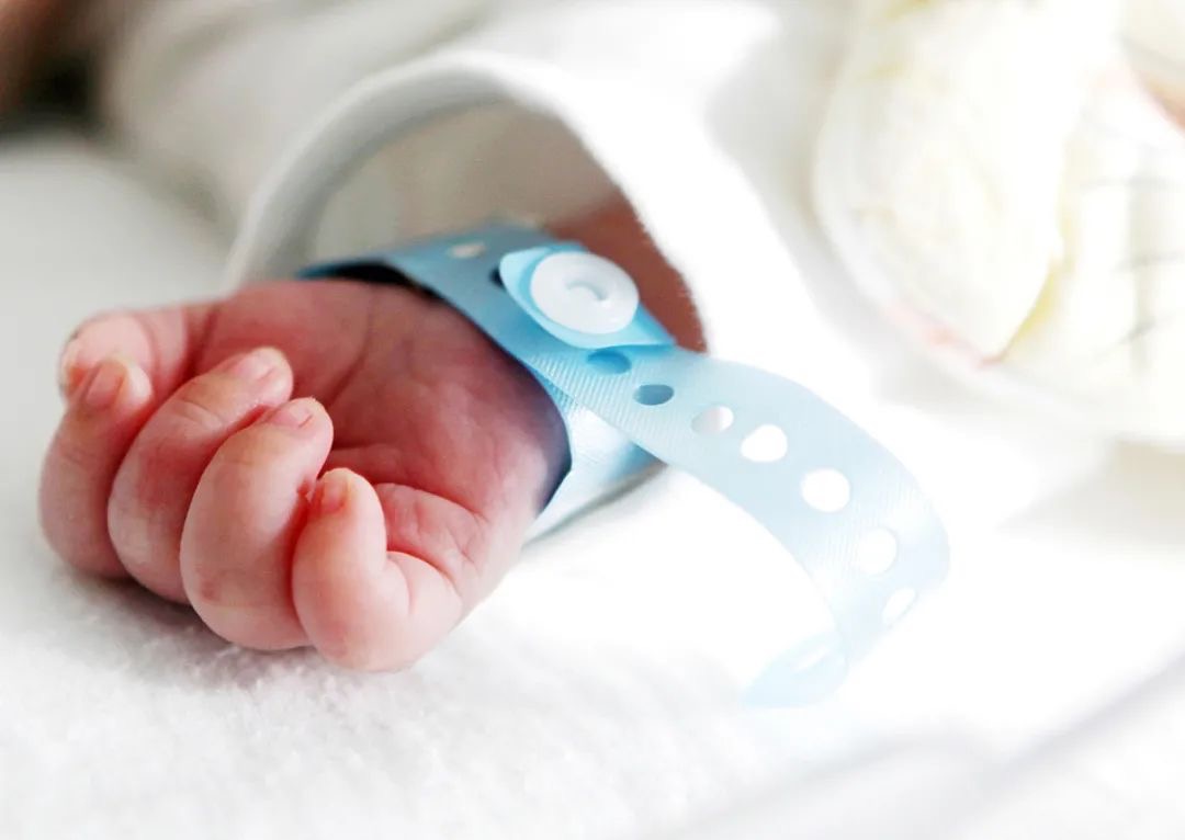 合肥京东方医院成功为出生 45 天的先心病患儿手术「补心」