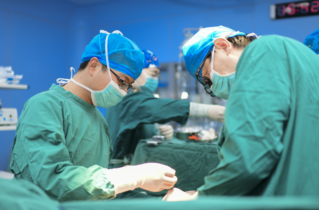 重庆市璧山区人民医院完成璧山首例心脏双瓣膜置换同期房颤射频消融改良迷宫手术