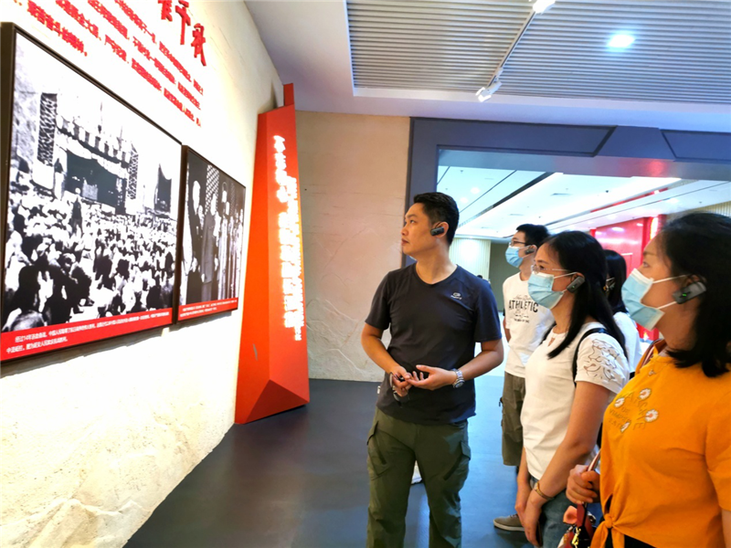 参观红军长征湘江战役纪念馆，学习长征精神
