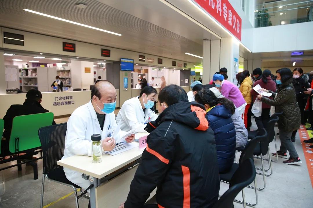 院长领队大咖齐聚南京江北人民医院这场义诊很给力