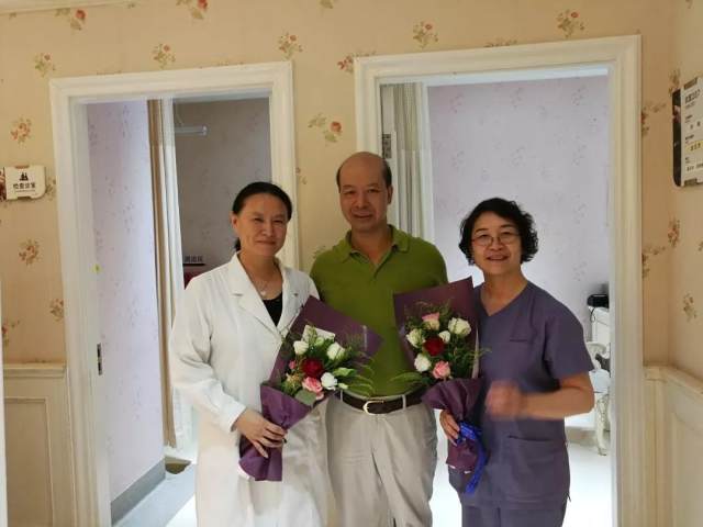 中国医师节，致敬中国医生，值得尊重！