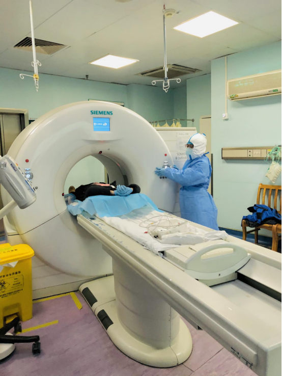 疫呼百应，他们全面的专业技能，全力配合前方医护