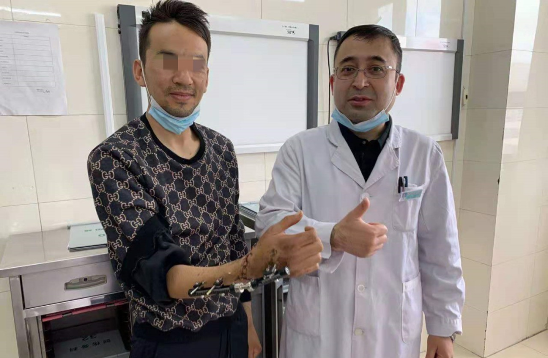 争分夺秒：喀什地区第一人民医院成功完成一例断肢再植手术