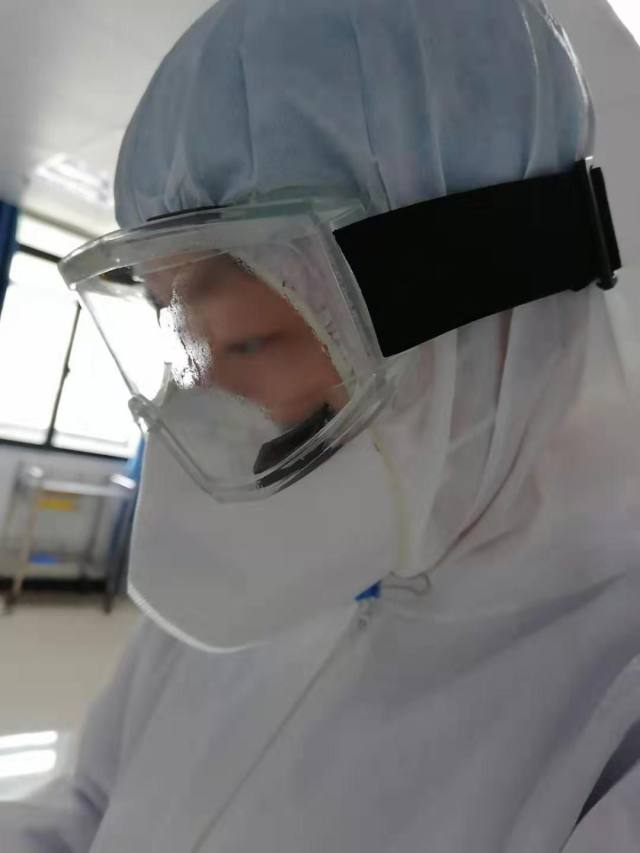 鹰潭市人民医院隔离病房里的青春战歌