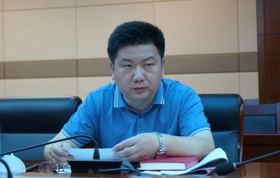 喀什地区第一人民医院召开班子成员履行「一岗双责」工作汇报会