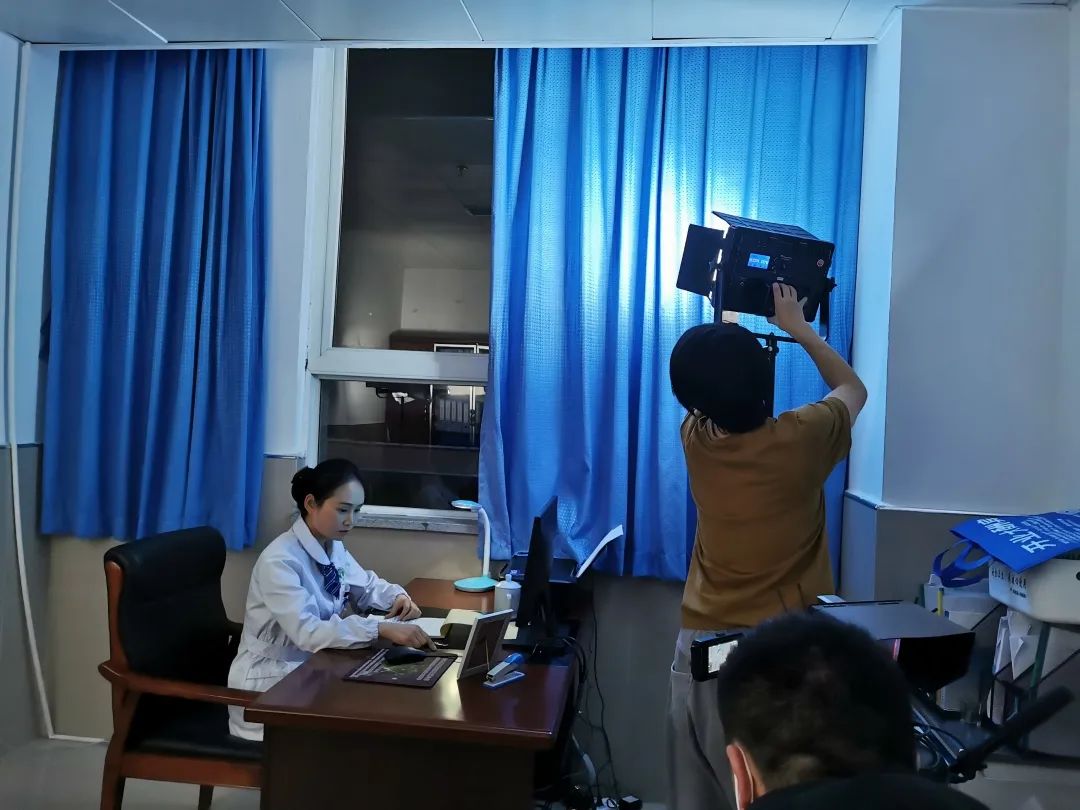 岳池县人民医院在第六届「传承光荣 守护生命」微电影、微视频评选展播活动中斩获殊荣
