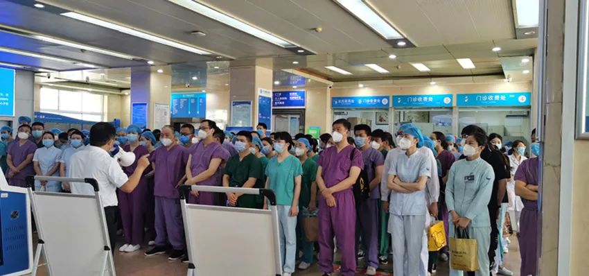 闻令而动，听令而行！郑州市第二人民医院白衣天使身披「战甲」，整装出发！